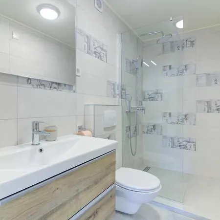 Pool On Crikvenica Riviera By Aneo Travel וילה